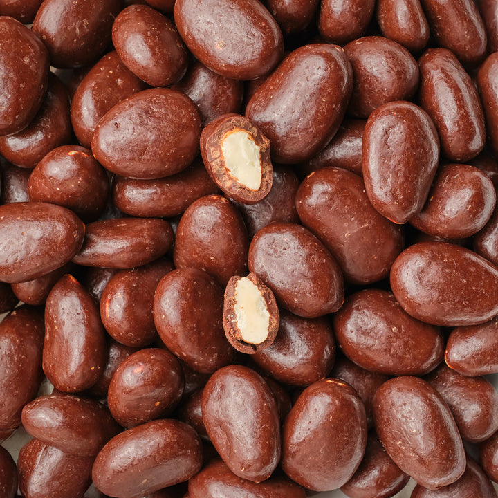 Almond dragees - 64% Dark Chocolate