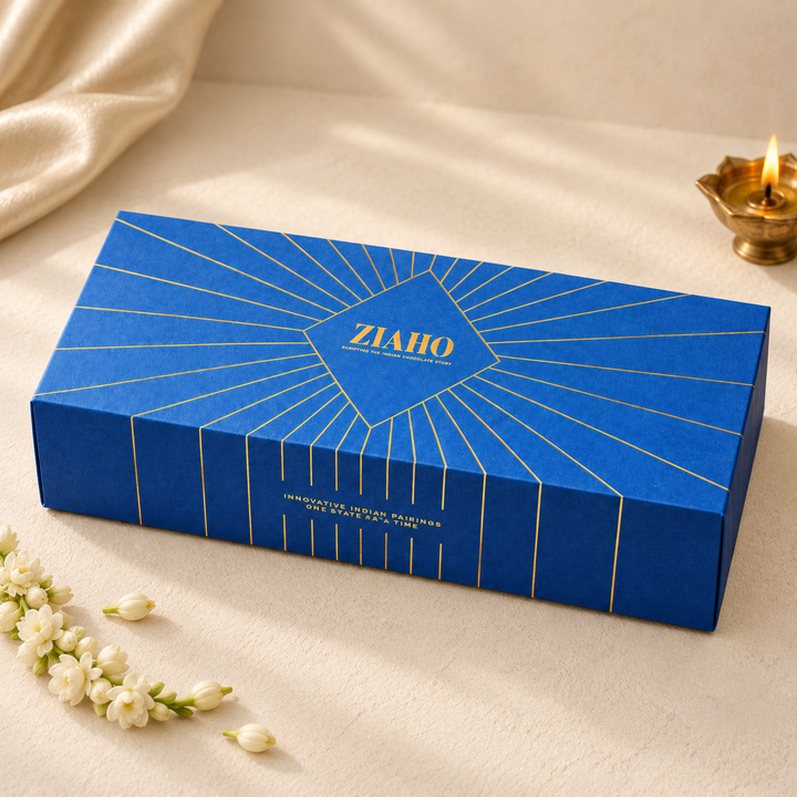 Dragee Trio: Closed gift box